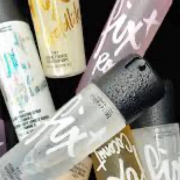 🌙♣️Mac Fix+ Coconut Setting Spray Full Size - Picture 6 of 8